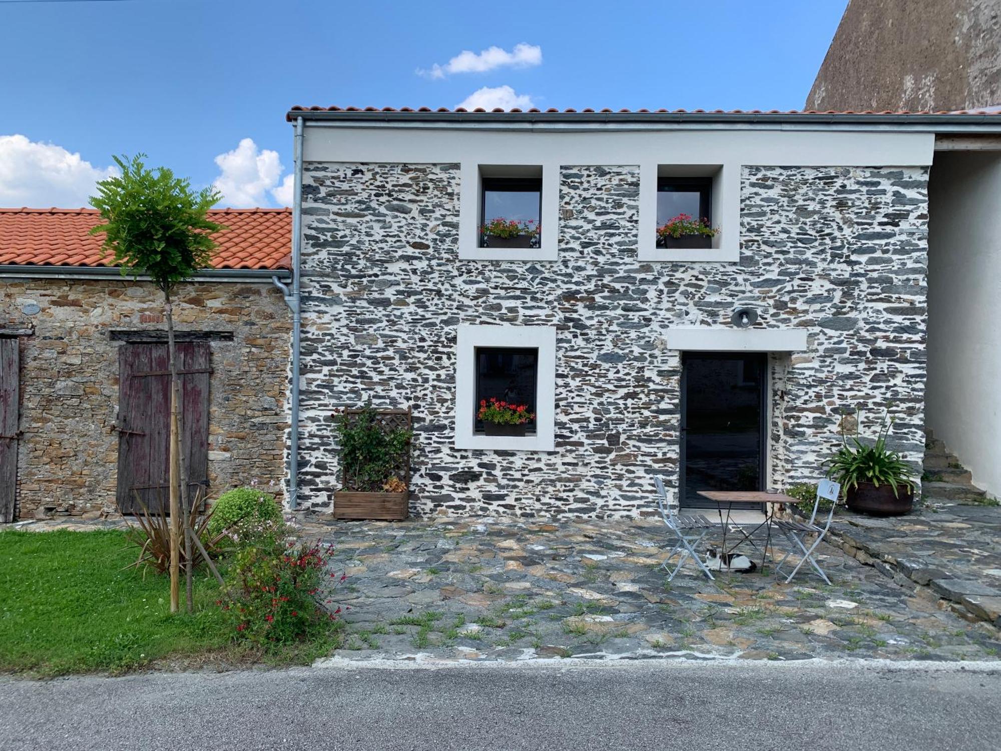 Perne, Chambre D'Hotes A La Campagne Bed and Breakfast Frossay Exterior foto