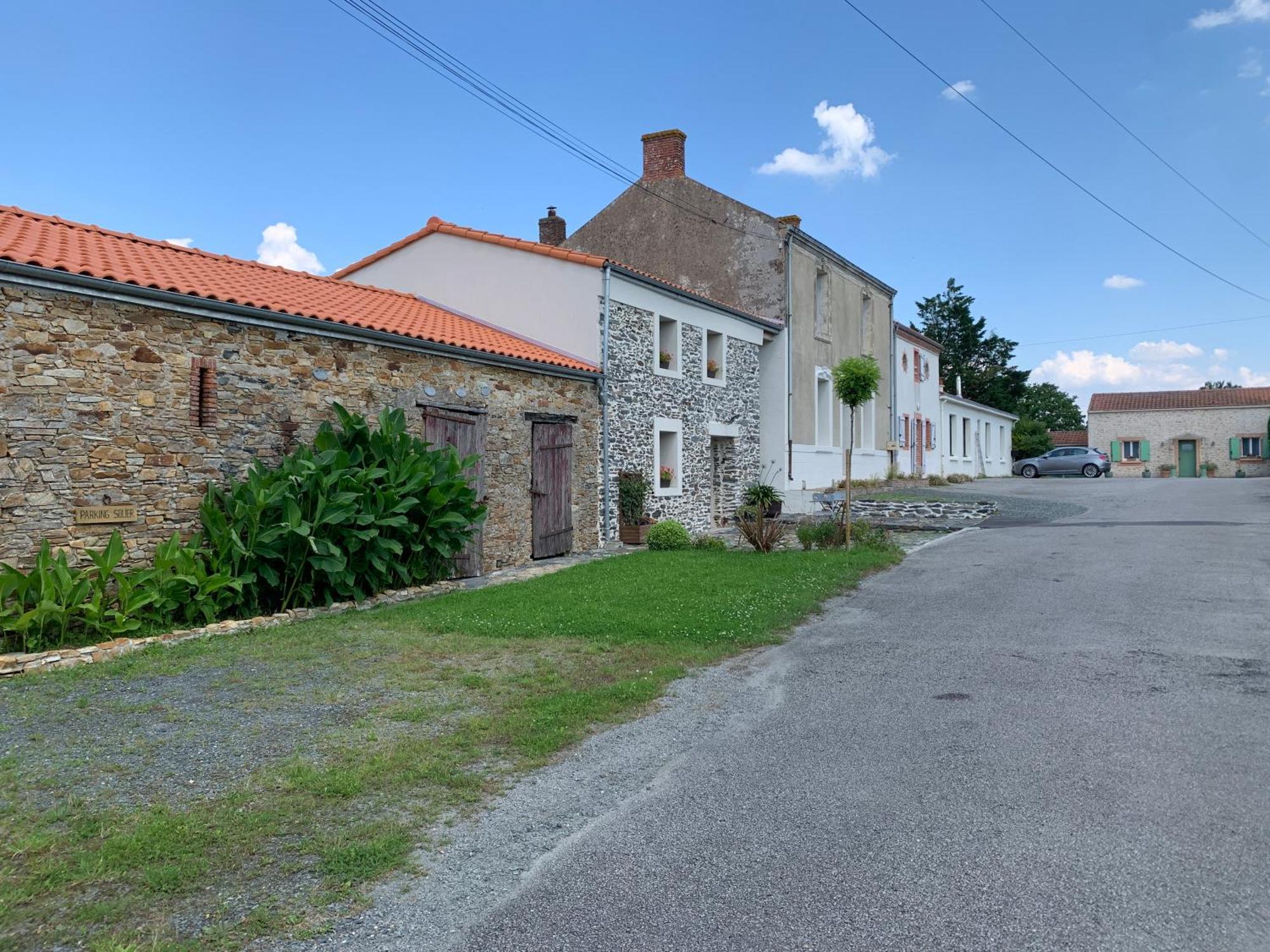 Perne, Chambre D'Hotes A La Campagne Bed and Breakfast Frossay Exterior foto